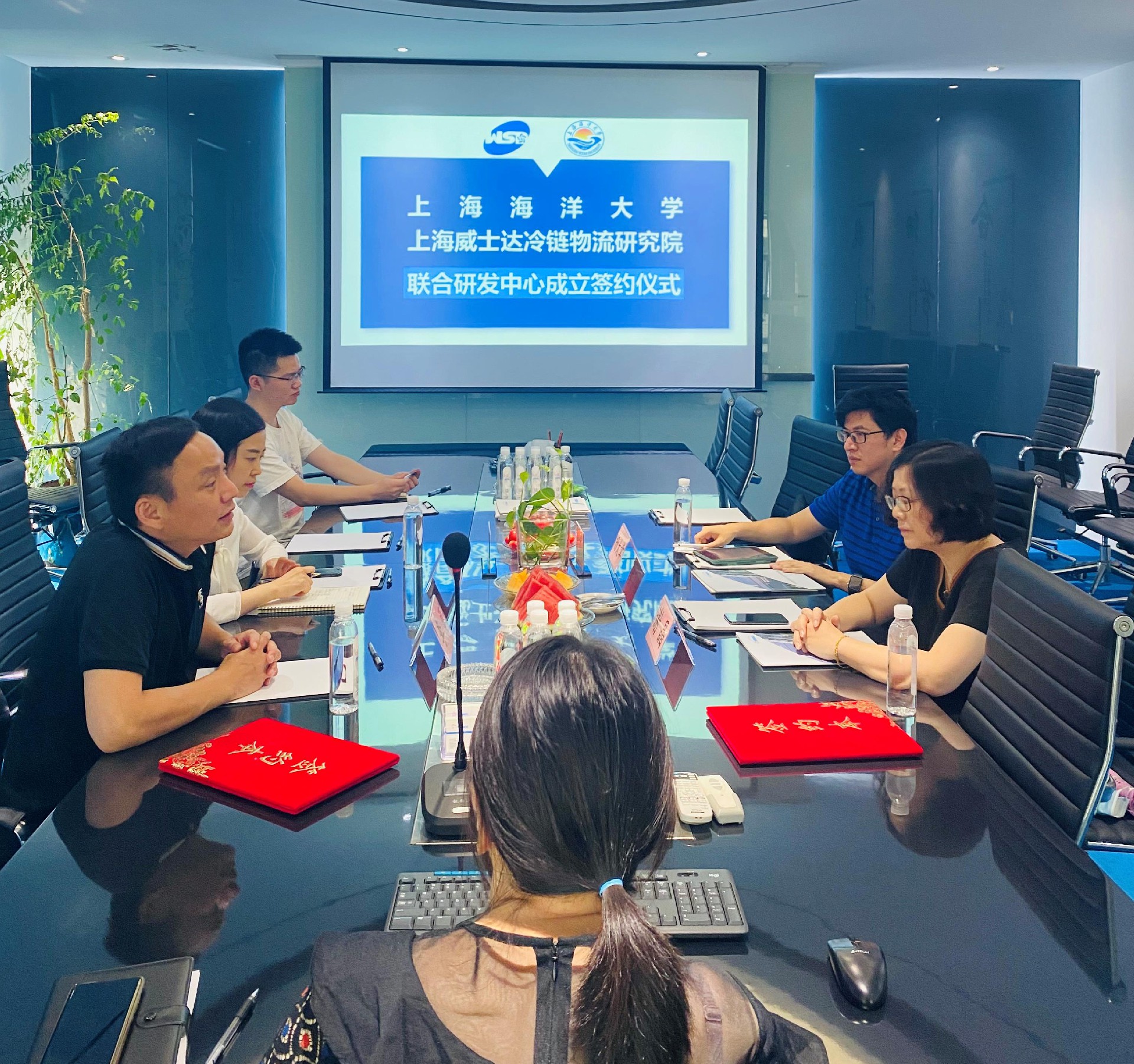 上海海洋大學和上海威士達冷鏈物流研究院有限公司戰(zhàn)略合作簽約儀式在威士達成功舉行